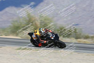 media/Nov-16-2025-Race Pace (Sun) [[8c5fa54630]]/Non Verified Riders (1st 20 Minutes)/3-Turn 3 Inside (11am)/